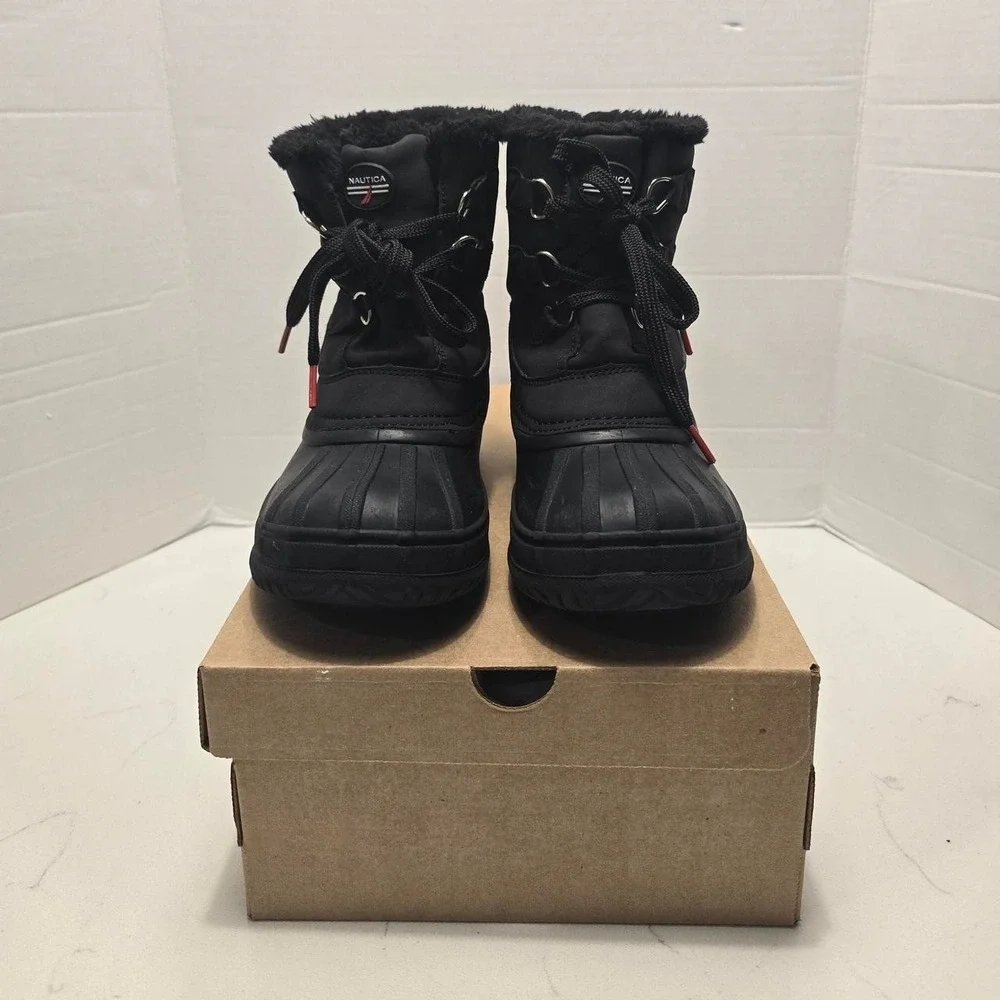 Nautica Ayce Youth Snow Boots Black Faux Fur Lined Duck Boots Size 5 Kids